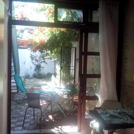 Patio Del Limonero 아파트 *