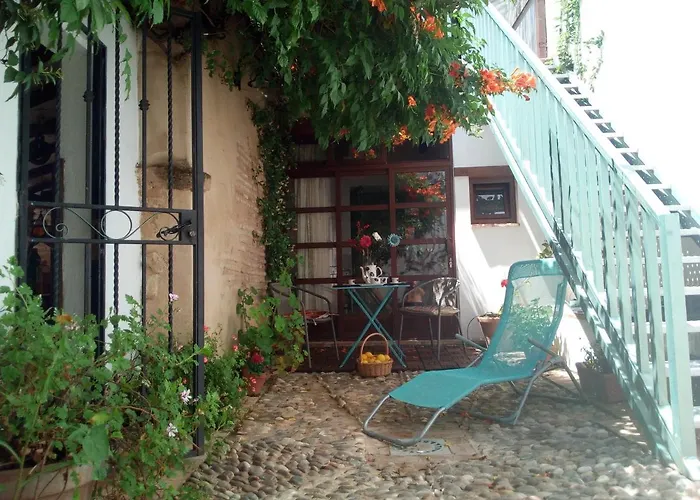 Patio Del Limonero 아파트